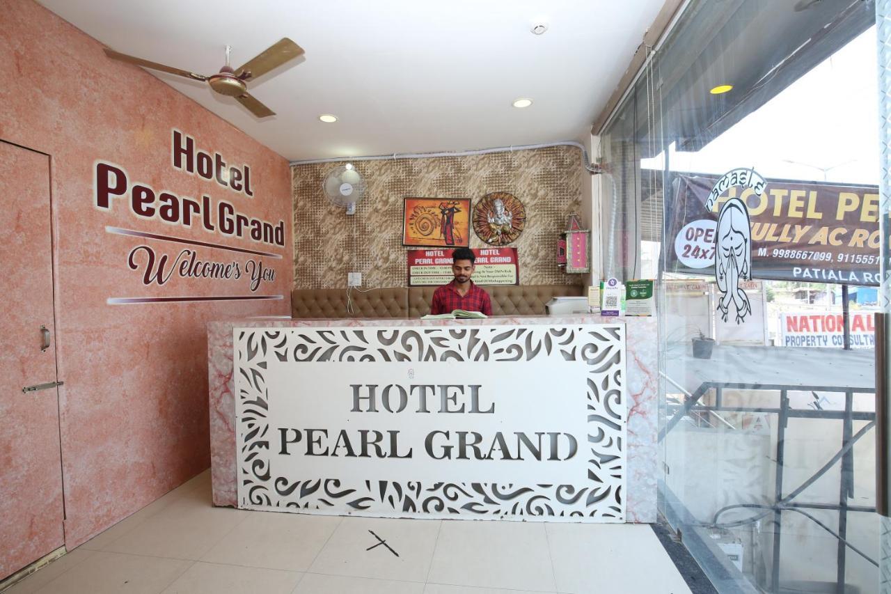 Hotel Pearl Grand & Banquet Zirakpur Dış mekan fotoğraf